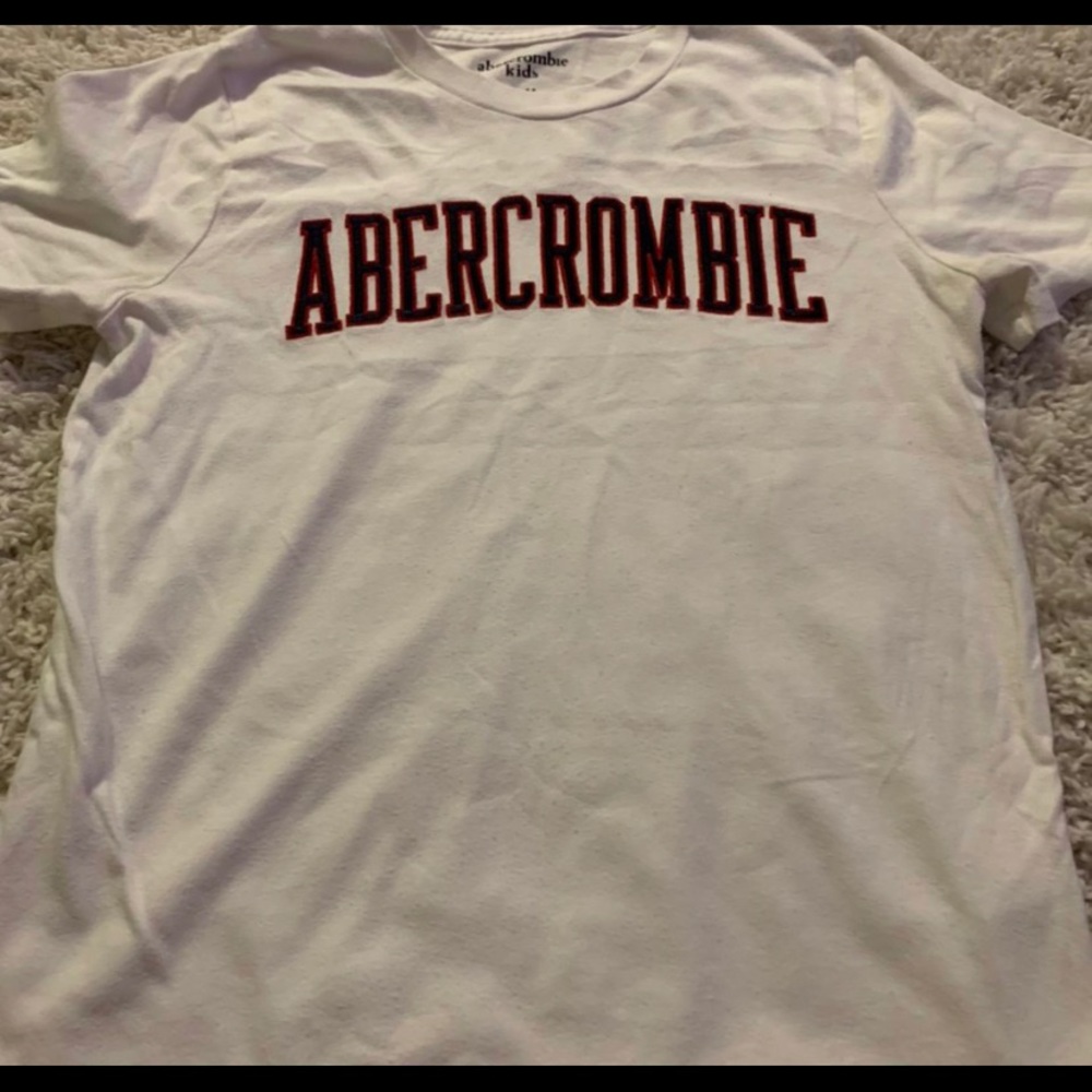 Kids shirt.. size 13/14